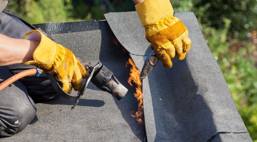 Professional flood damage restoration services in Schnellville, IN